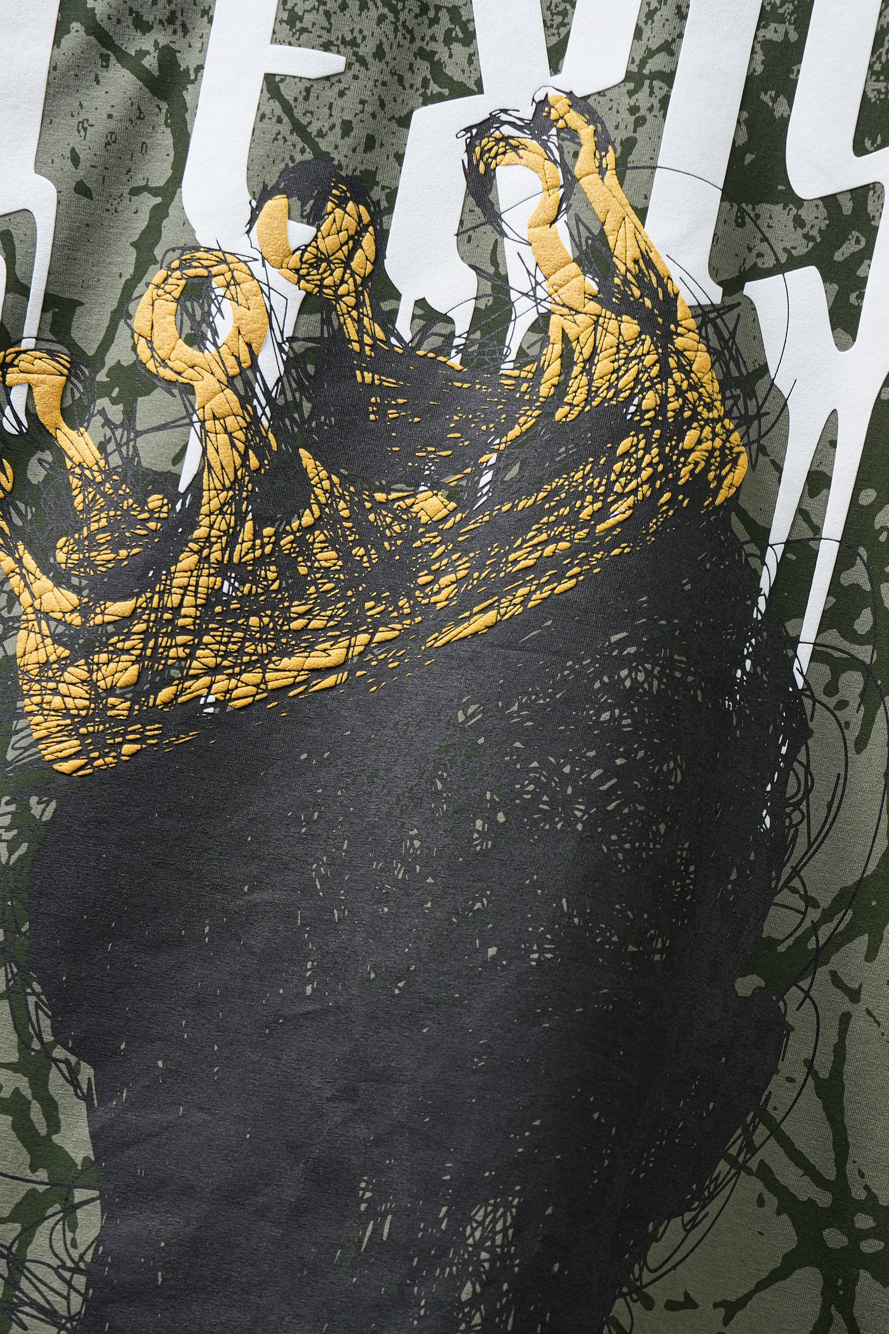 SCAR CROWNED T-SHIRT